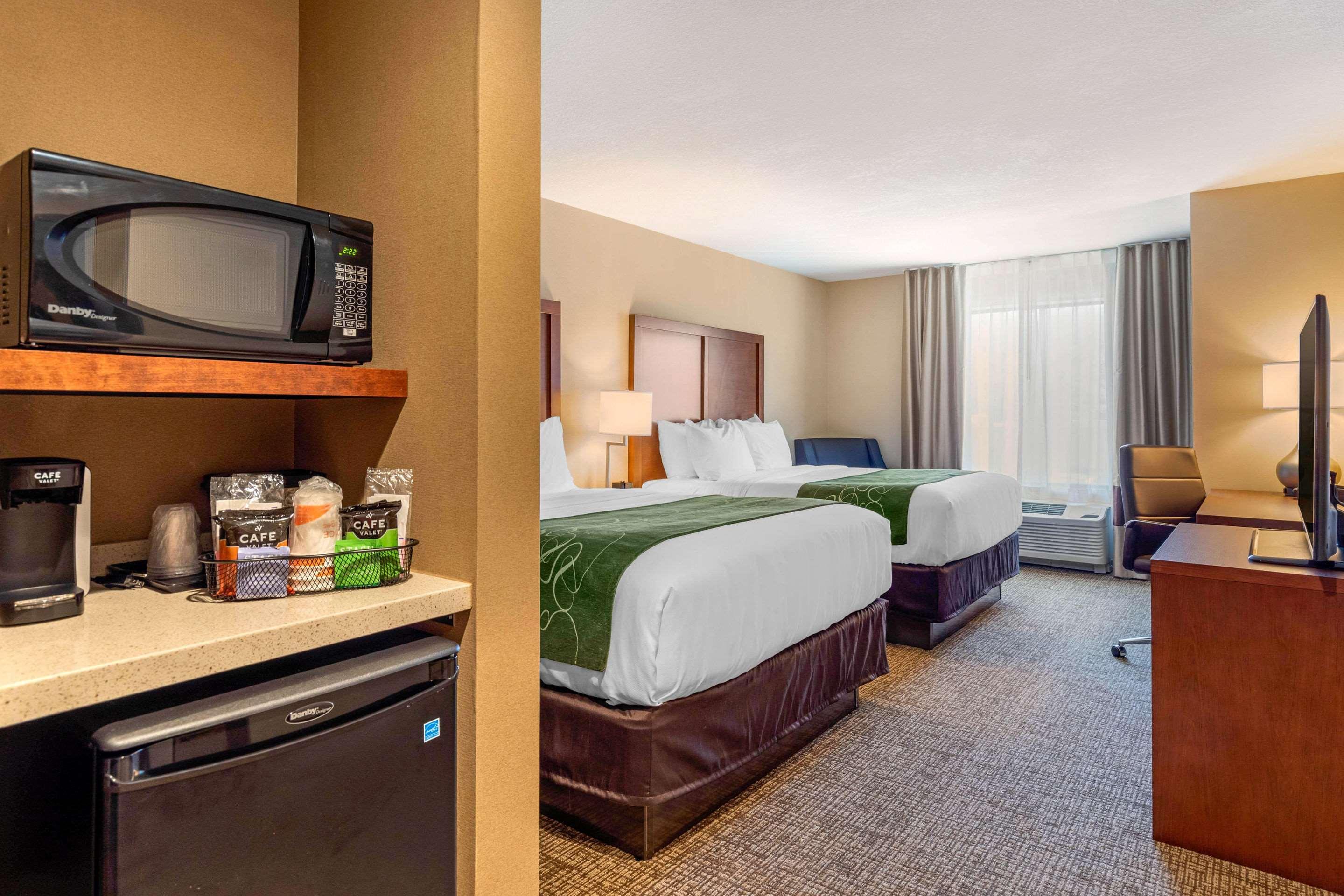 Comfort Inn & Suites Schenectady - Scotia Εξωτερικό φωτογραφία