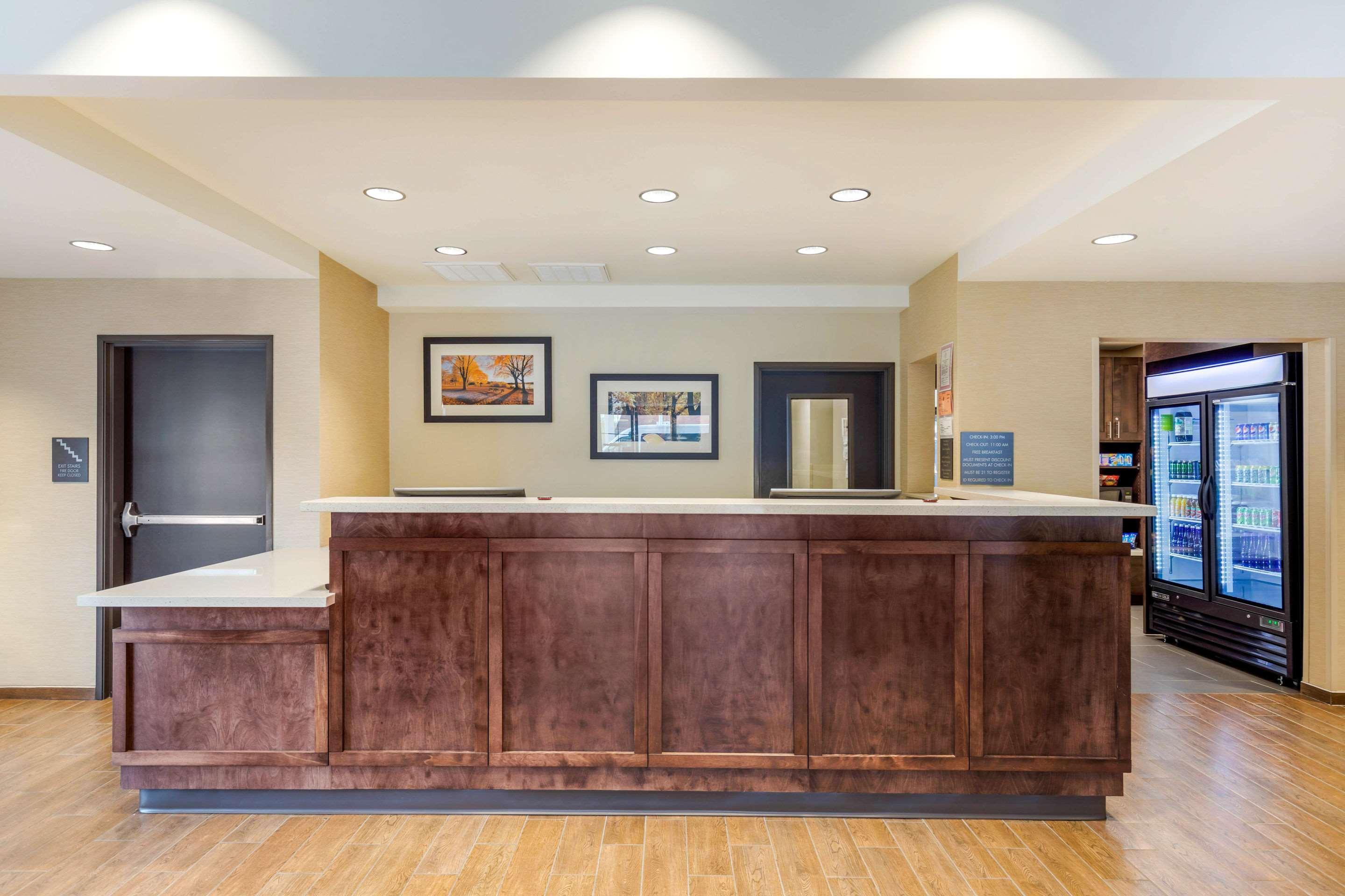 Comfort Inn & Suites Schenectady - Scotia Εξωτερικό φωτογραφία